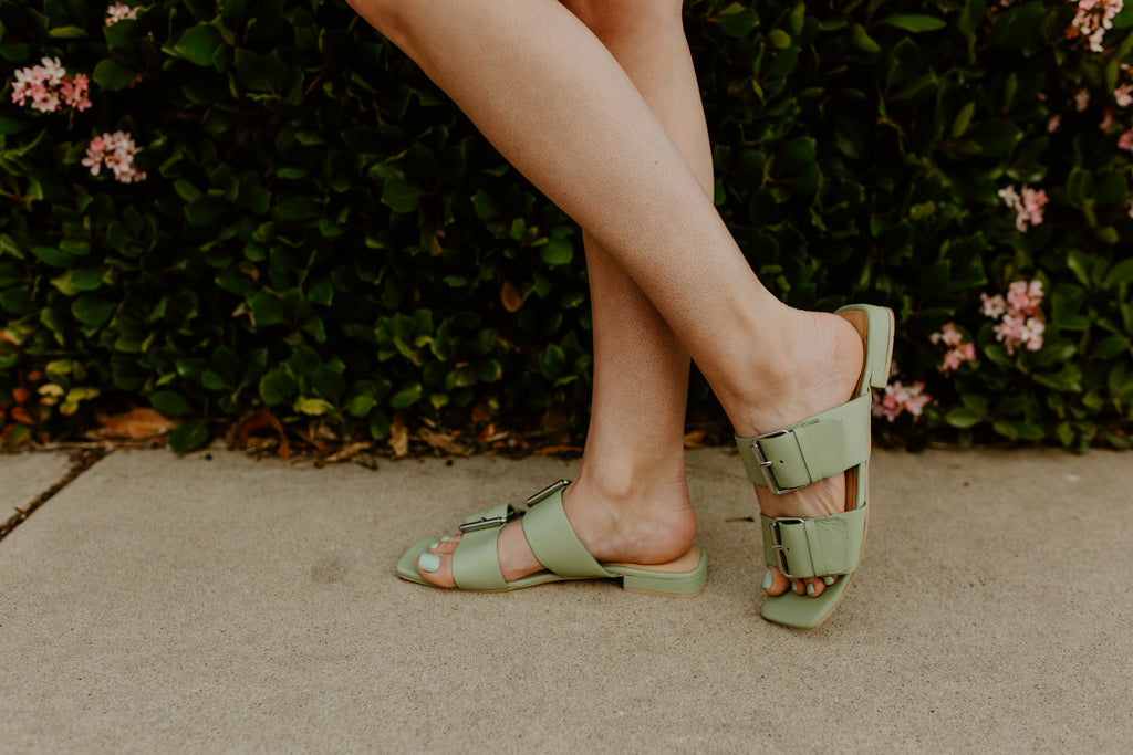 BORN Strappy Sandals Cone Heels Women's Size 10 Jade Green Flowers Hand  Crafted | eBay